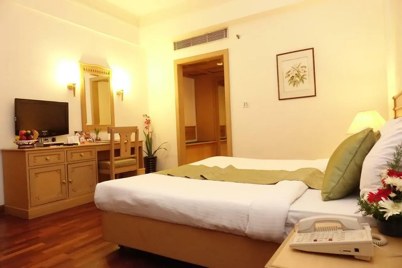 Abad Atrium Hotel Kochi 4*,  India
