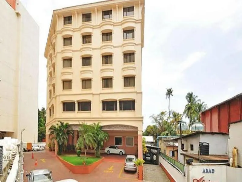 Abad Atrium Hotel Kochi