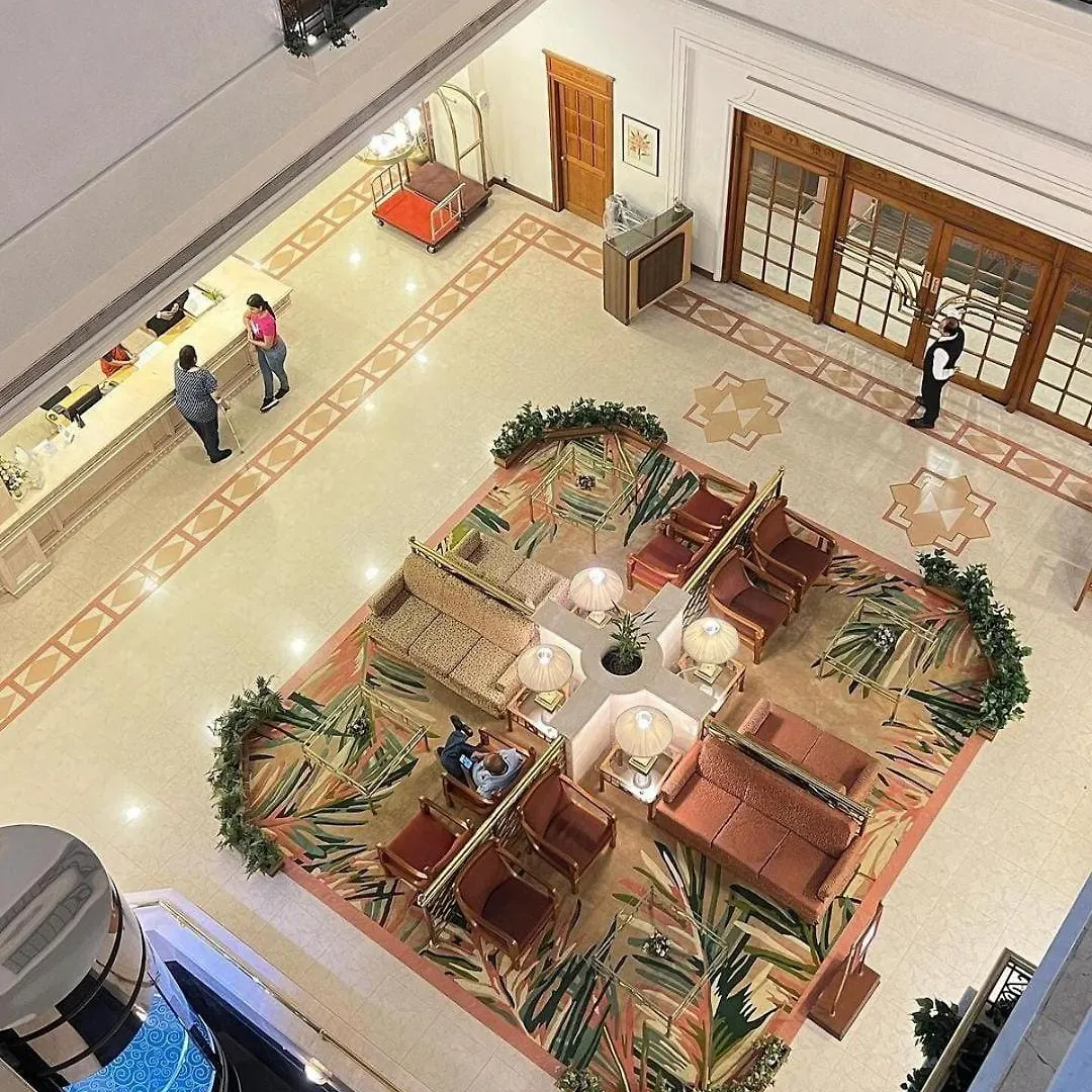 Hotel Abad Atrium Kochi